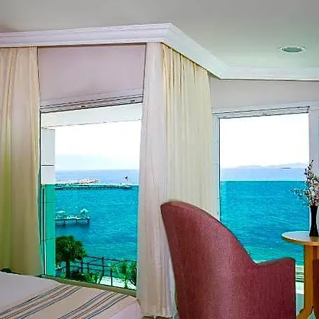 فندق Dragut Point North تورغوتْريس