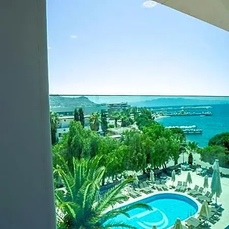 فندق Dragut Point North تورغوتْريس