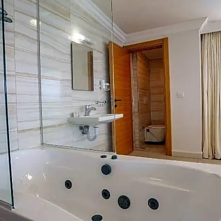 فندق Dragut Point North