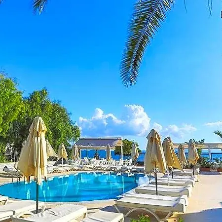 فندق Dragut Point North 3*