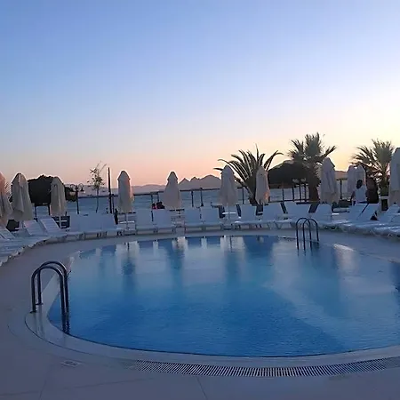 فندق Dragut Point North تورغوتْريس